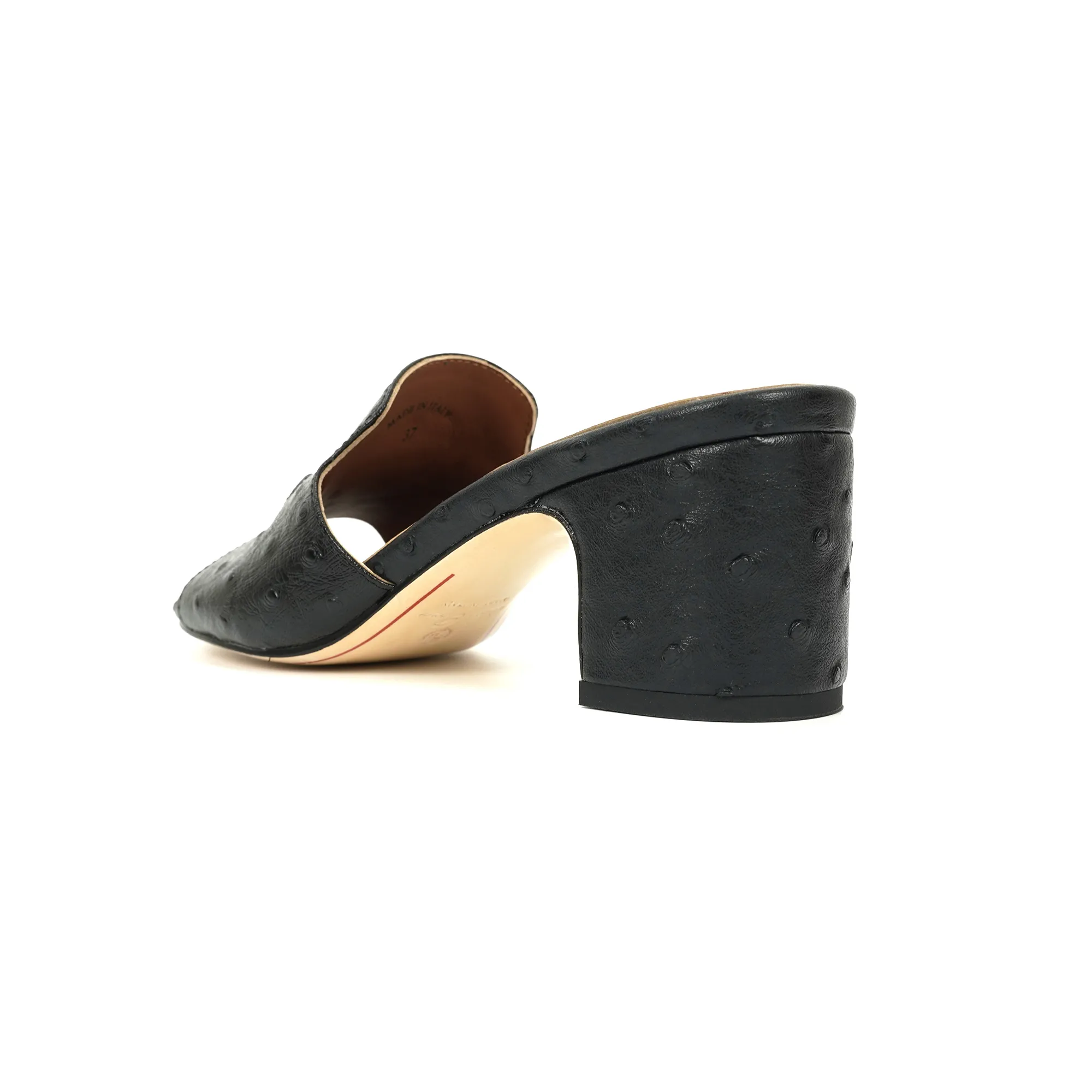 👟👟Ex-factory price 440👟👟 Genuine leather sole +30 suede sheepskin slippers with a strap decorated with Loro Piana My Charms charms and decorated with tone-on-tone stitching. Sophisticated and feminine, it pairs well with both city and resort looks. For those looking for an elegant upgrade, the summer glamor slipper is known for its slim open-back silhouette. size: 35-44 (custom-made sizes 43 and 44 are non-returnable) Upper: imported suede sheep leather (sheep), cowhide ostrich pattern, cowhide snake pattern Lining: imported high-grade mixed sheep silk Heel height: 5.5CM